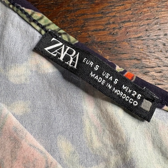 Zara- Floral One-Shoulder Top. Size S - Picture 6 of 8